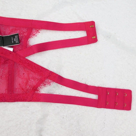 victoria's secret very sexy chantilly lace bra - Picture 4 of 5